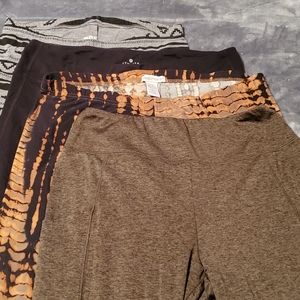 Lot Of Four Women's XL Leggings